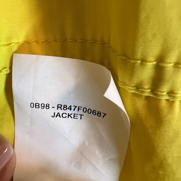 Jacket Marigold yellow, silver details,size 20, long & short sleeve convertible. - Picture 14 of 16